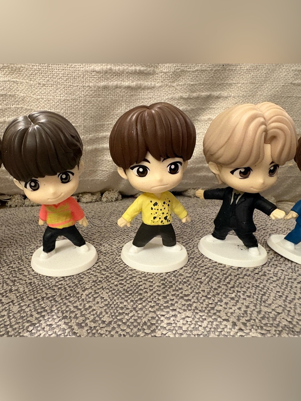 BTS x McDonalds Figurines FULL THROWBACK SET - Picture 3 of 5